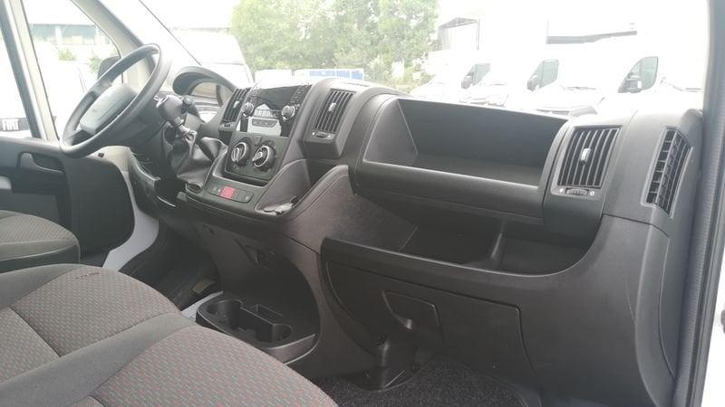 Peugeot Boxer 335 2.2 BlueHDi 140 S&S Furgone + Sponda Idraulica