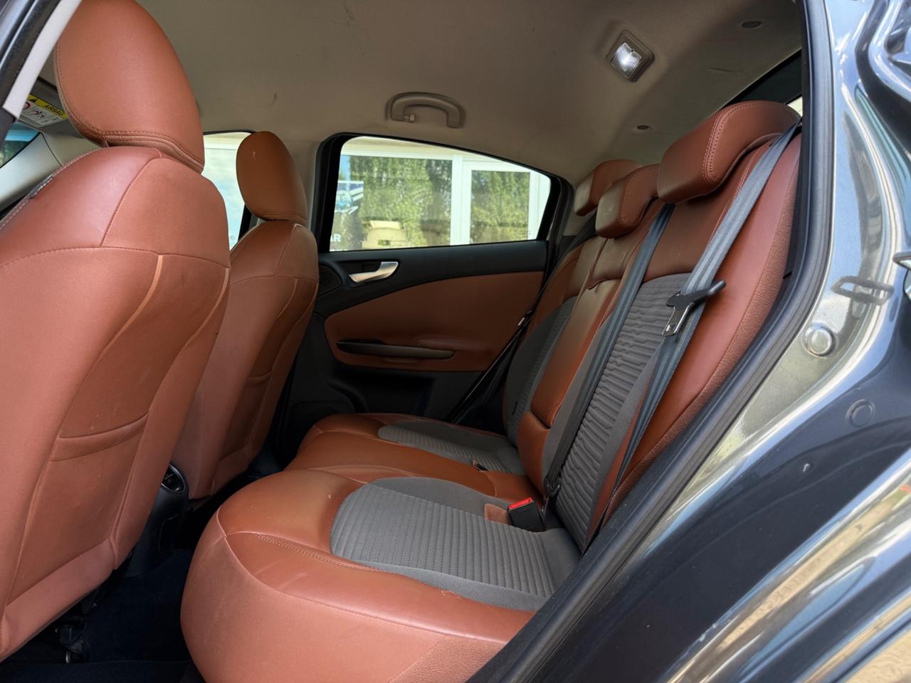 Alfa Romeo Giulietta 1.6 JTDm-2 105 CV Distinctive
