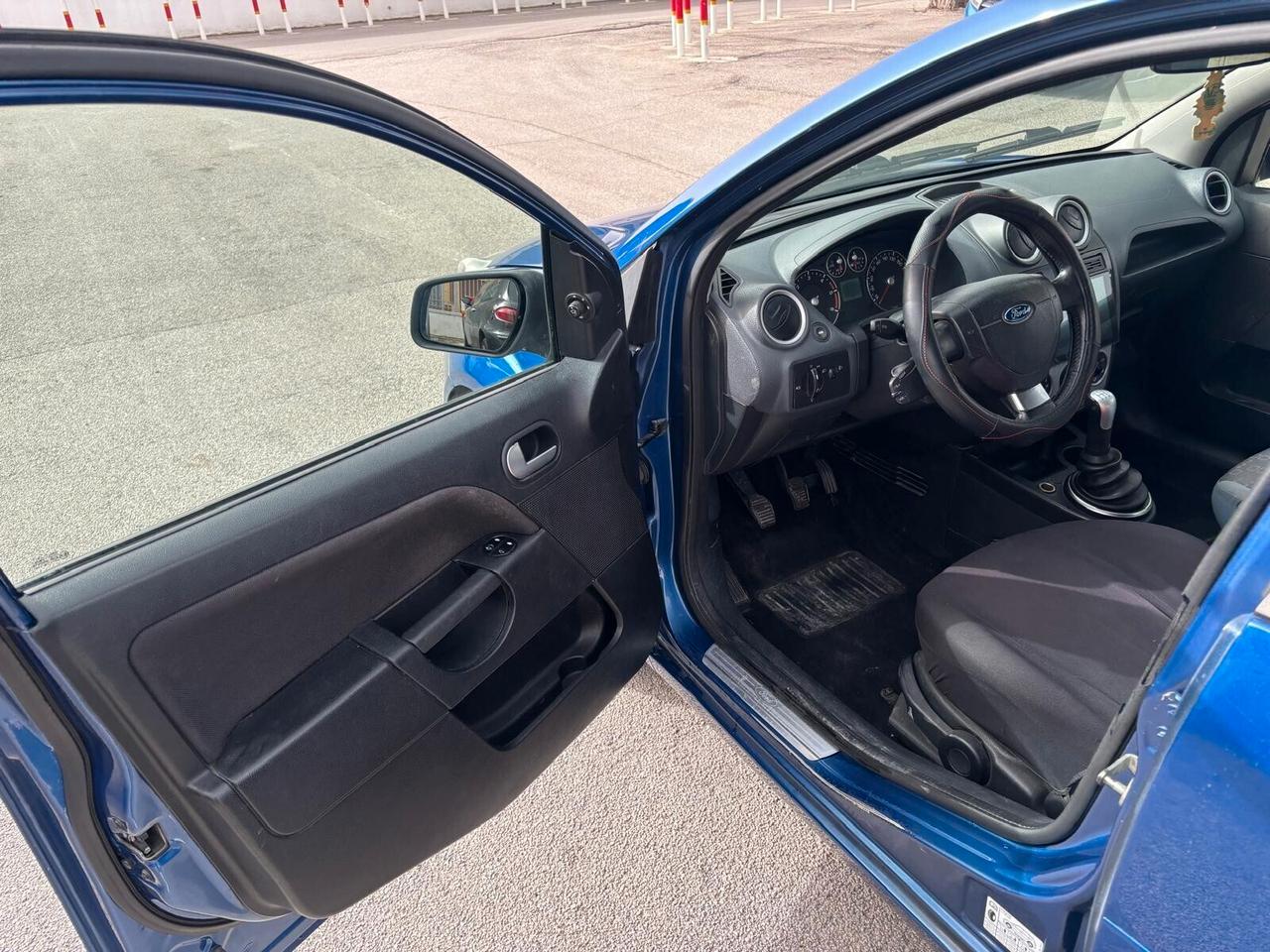 Ford Fiesta 1.4 TDCi 5p. Ghia