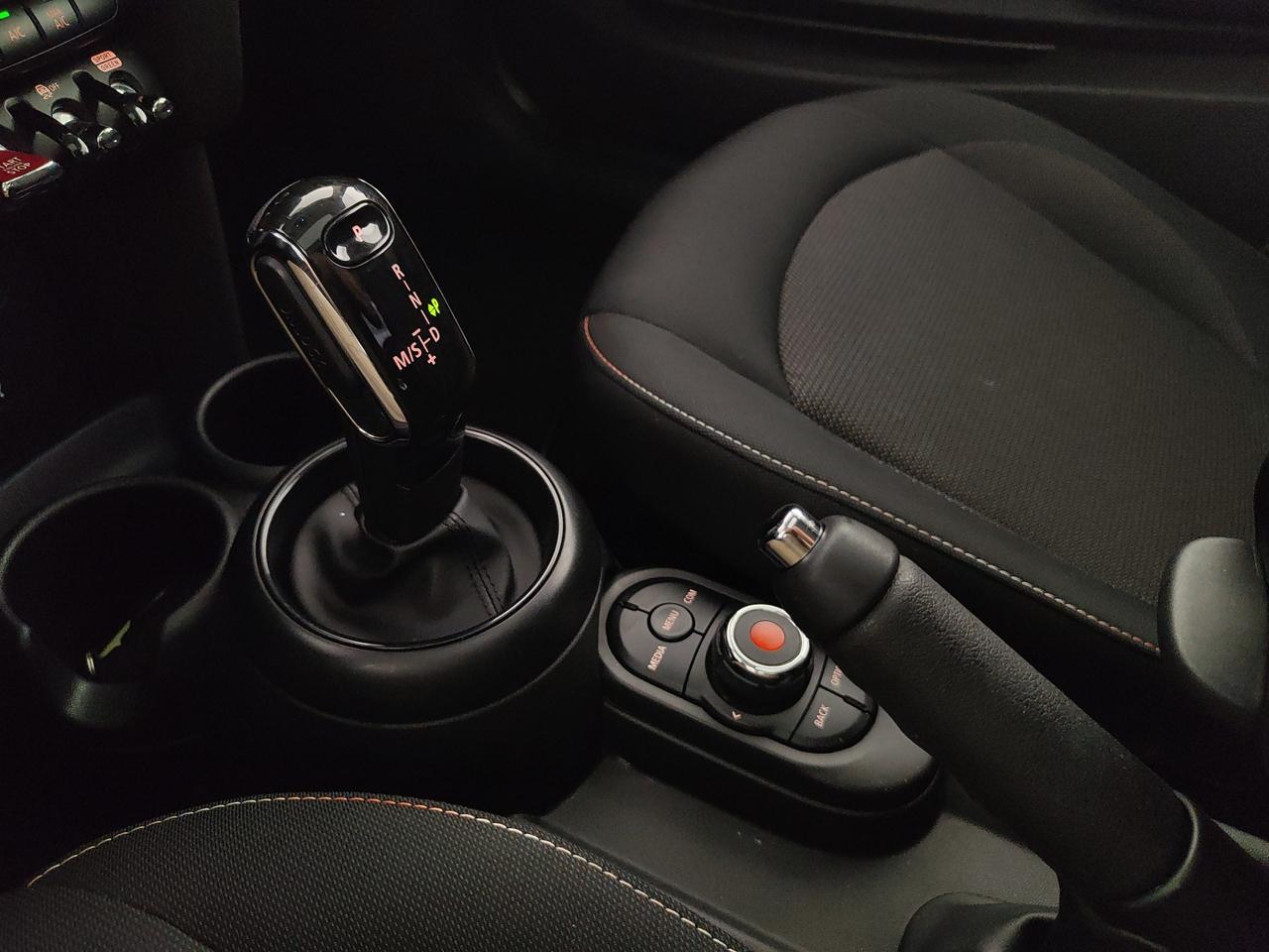MINI Mini IV F56 2018 3p - Mini 3p 1.5 Cooper D Hype auto