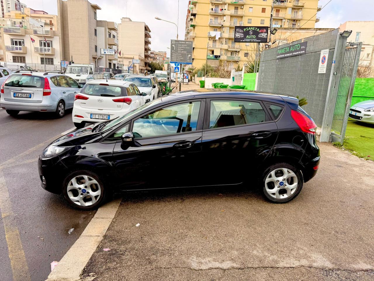 Ford Fiesta 1.4 TDCi 70CV 5 porte Titanium