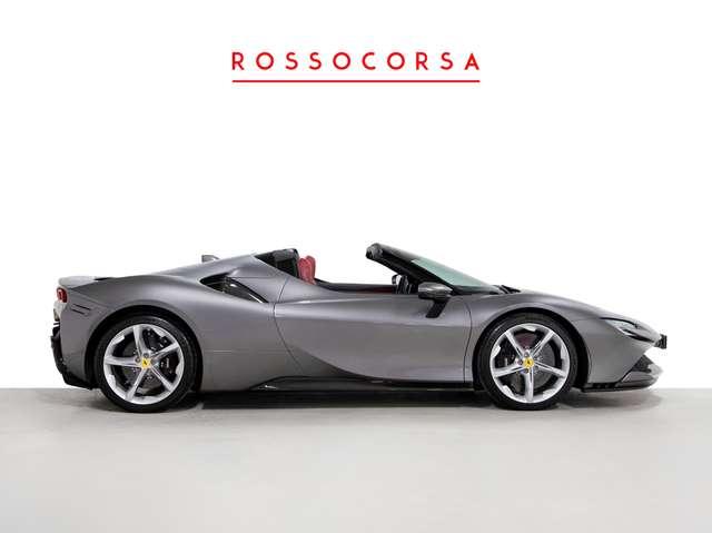 Ferrari SF90 Spider Tailor Made Ispirazioni
