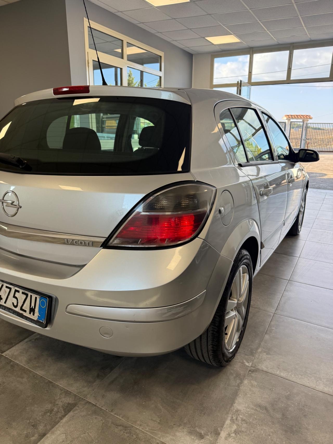 Opel Astra 1.7 CDTI 110CV 5 porte Cosmo
