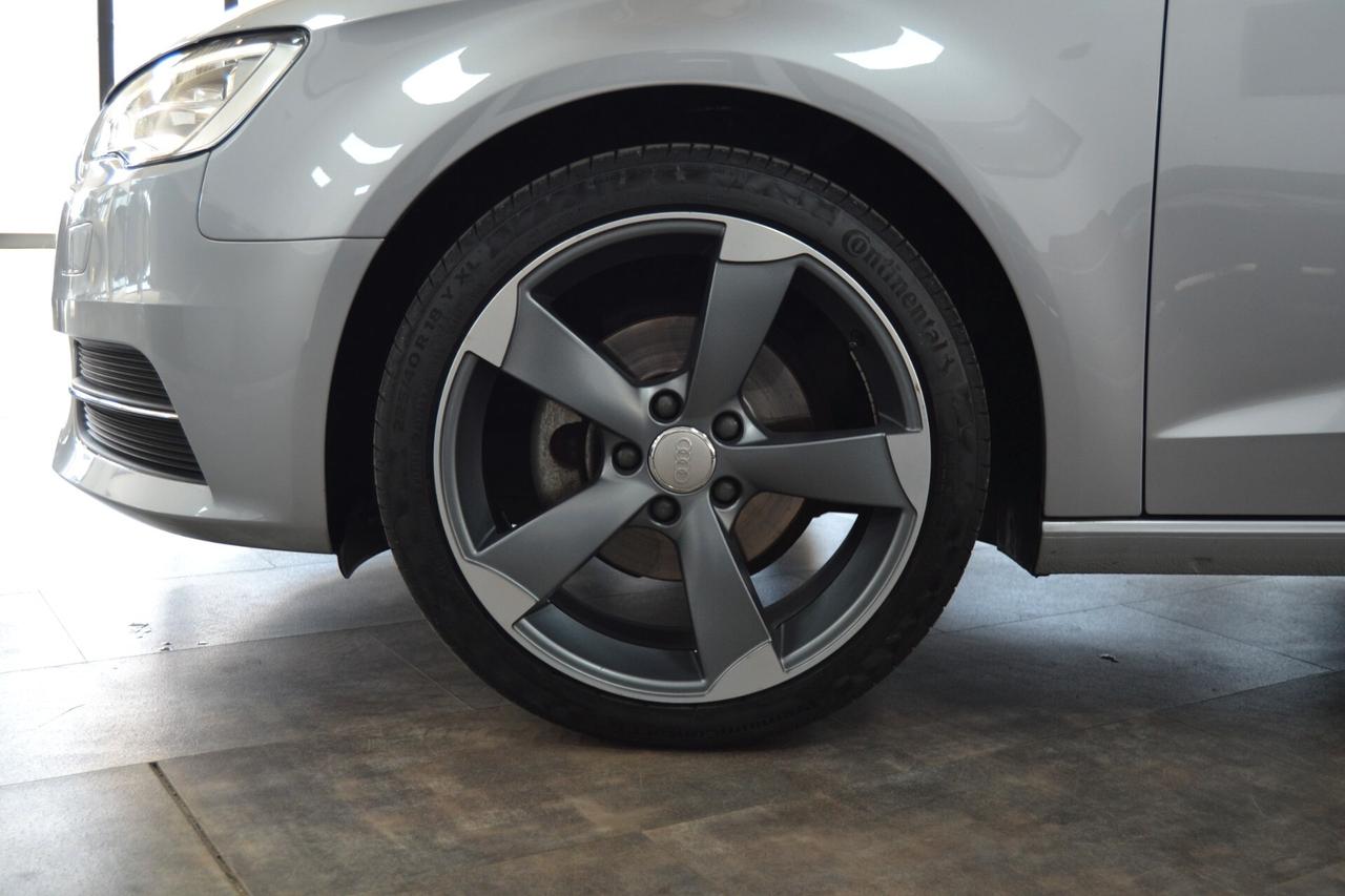 Audi A3 1.6 TDI Admired ULTRA 110CV Navi/Cruise/KMDOC