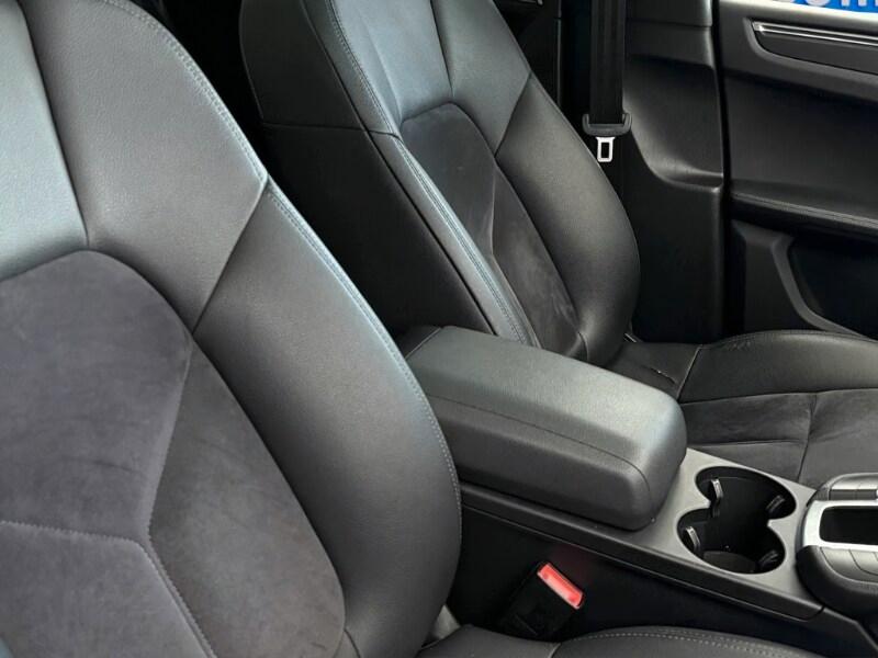 PORSCHE Macan 1ªs. '13-'25 Macan 2.0