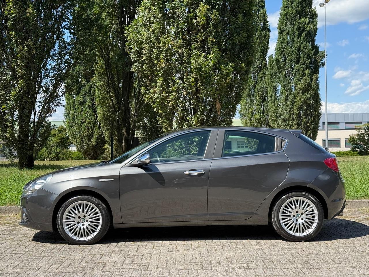 Alfa Romeo Giulietta 1.6 JTDm-2 105 CV Distinctive