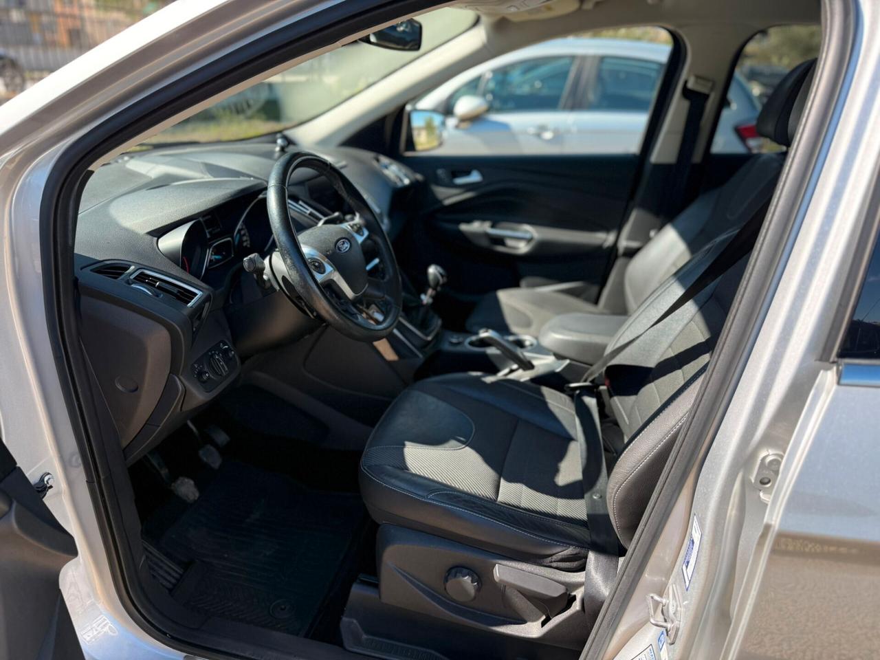 Ford Kuga 2.0 TDCI 120 CV S&S 2WD Titanium