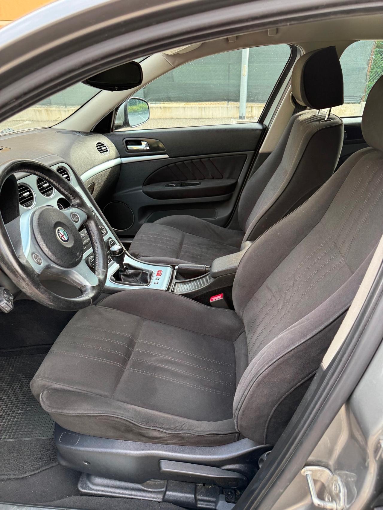 Alfa Romeo 159 SW 1.9 jtdm -