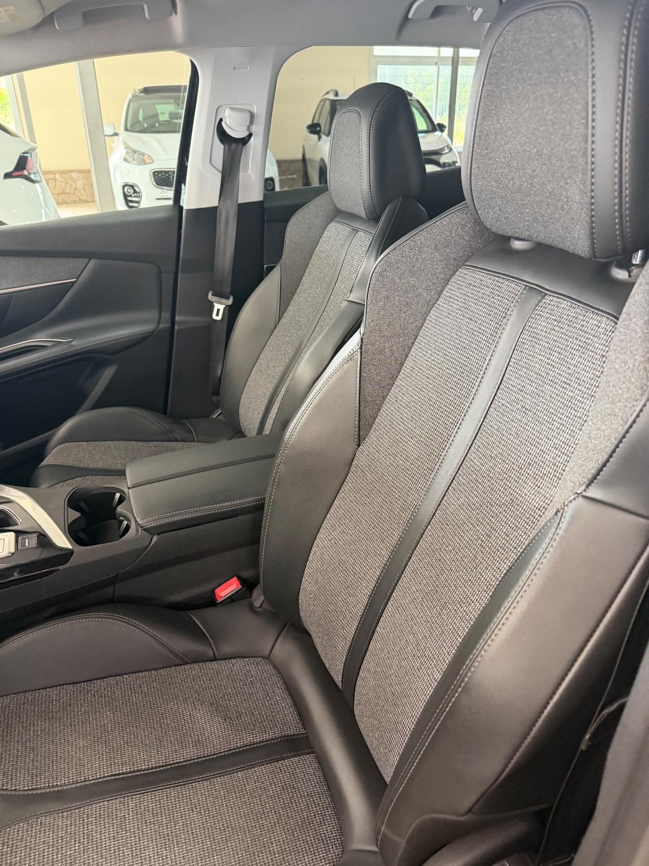Peugeot 3008 BlueHDi 130 S&S EAT8 Allure 2019