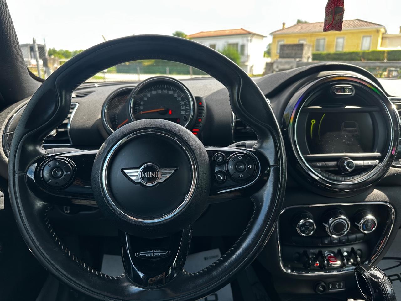 Mini Cooper Clubman 1.5 One D Hype