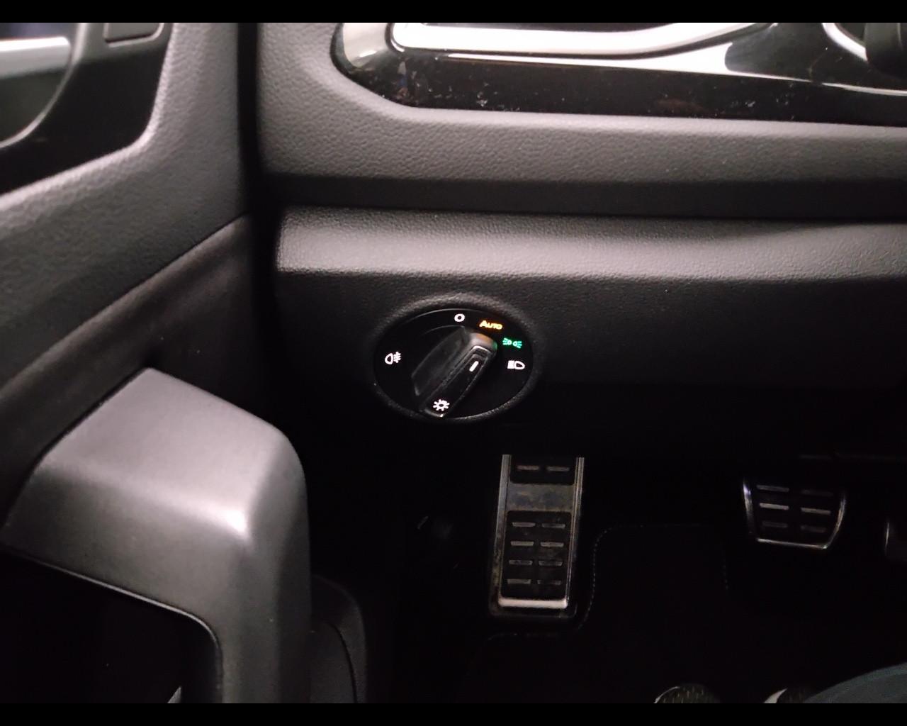 VOLKSWAGEN T-Roc I 2022 - T-Roc 2.0 tdi R-Line 150cv dsg