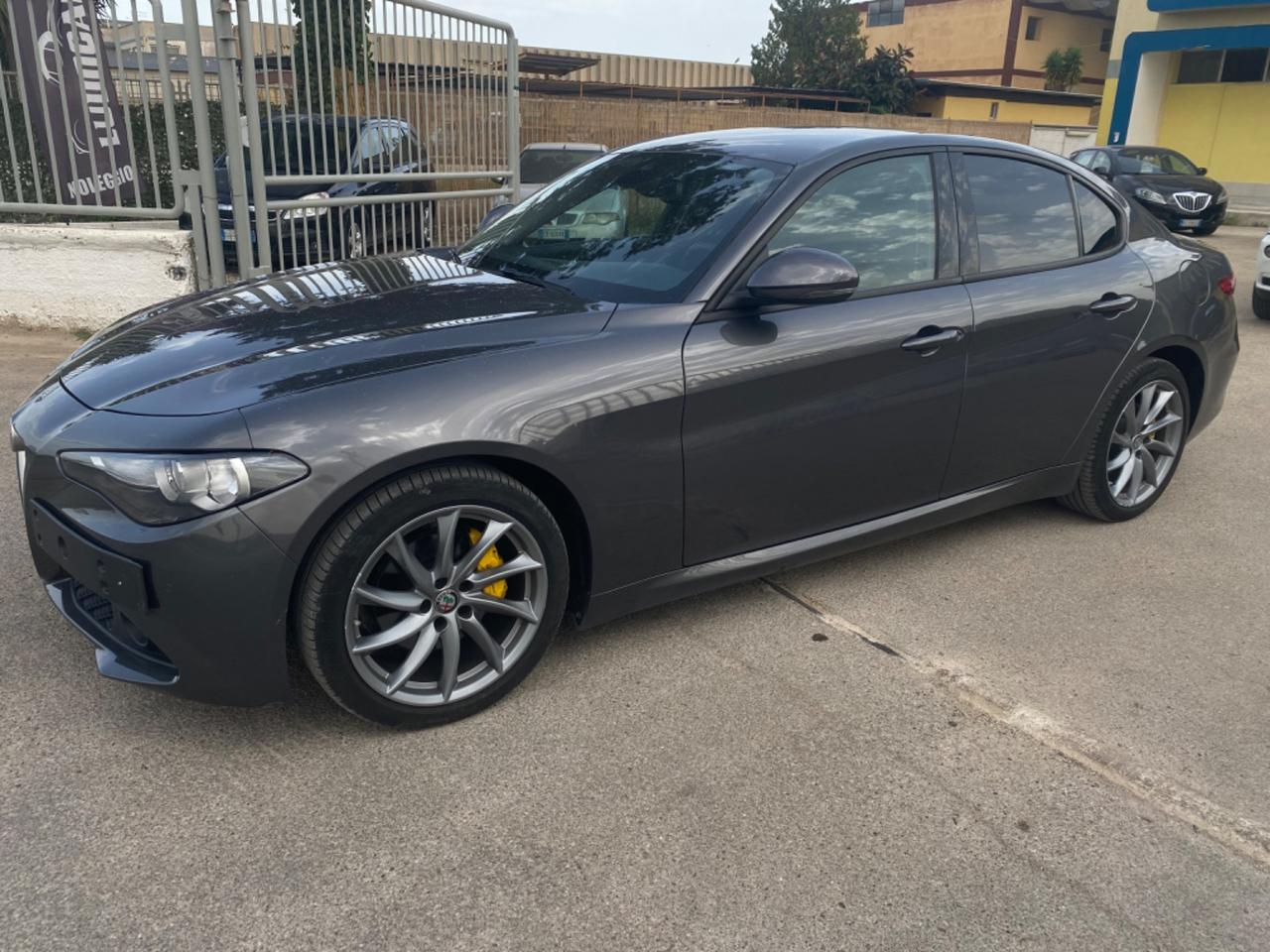 Alfa Romeo Giulia 2.2 Turbodiesel 136 CV AT8 Business