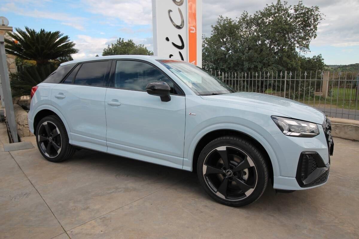 Audi Q2 35 TFSI 150CV Identity Black 11.2025