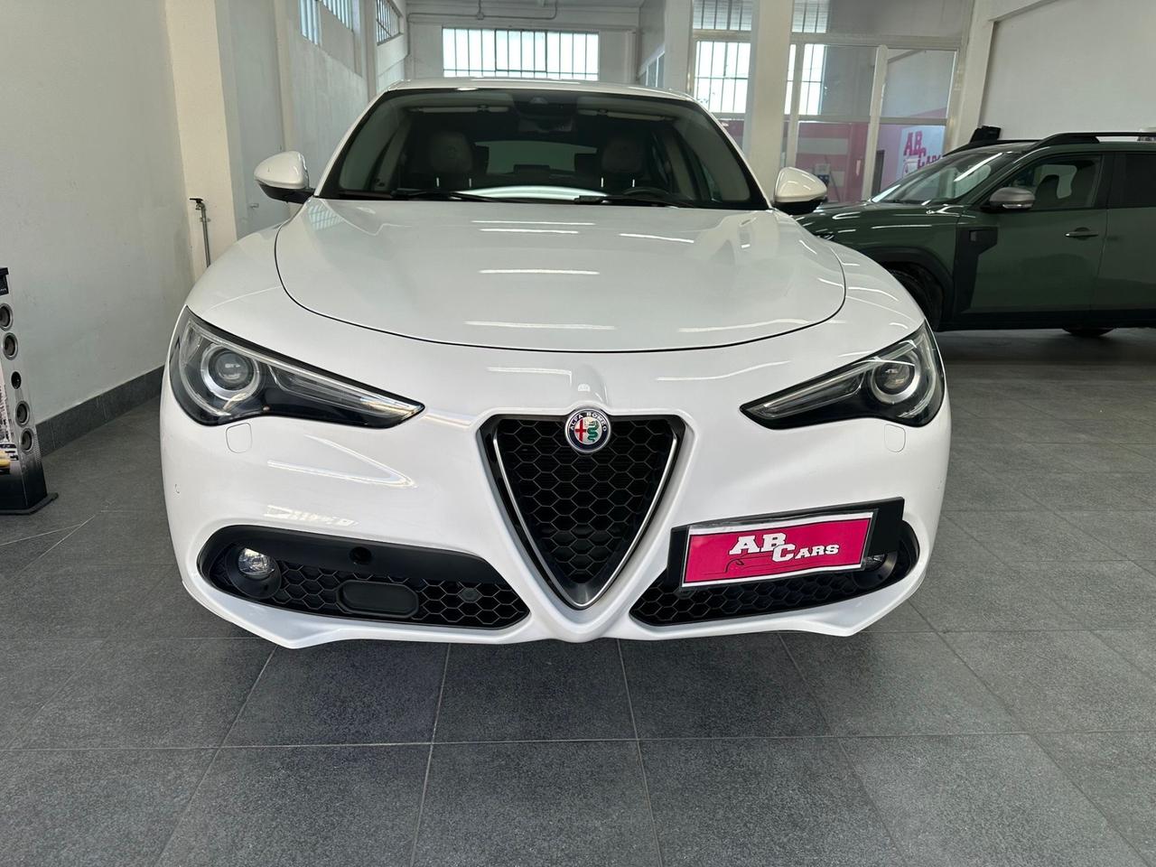 Alfa Romeo Stelvio 2.2 Turbodiesel 180 CV AT8 Q4 Executive
