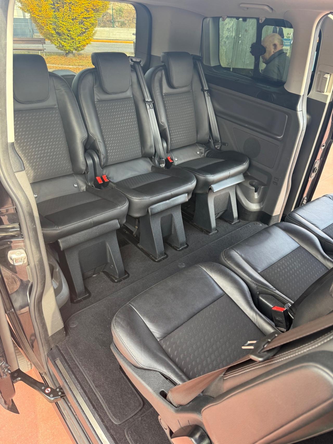 Ford Tourneo Custom 320 2.0 TDCi 185CV PC Sport