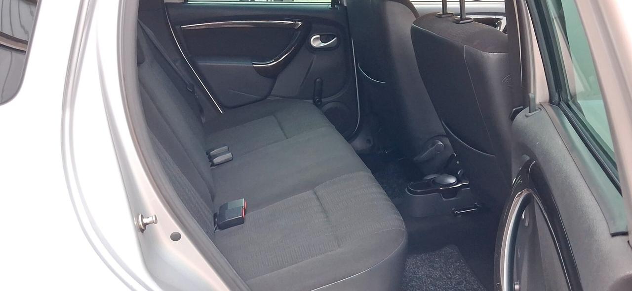 Dacia Duster 1.6 Lauréate Gancio traino