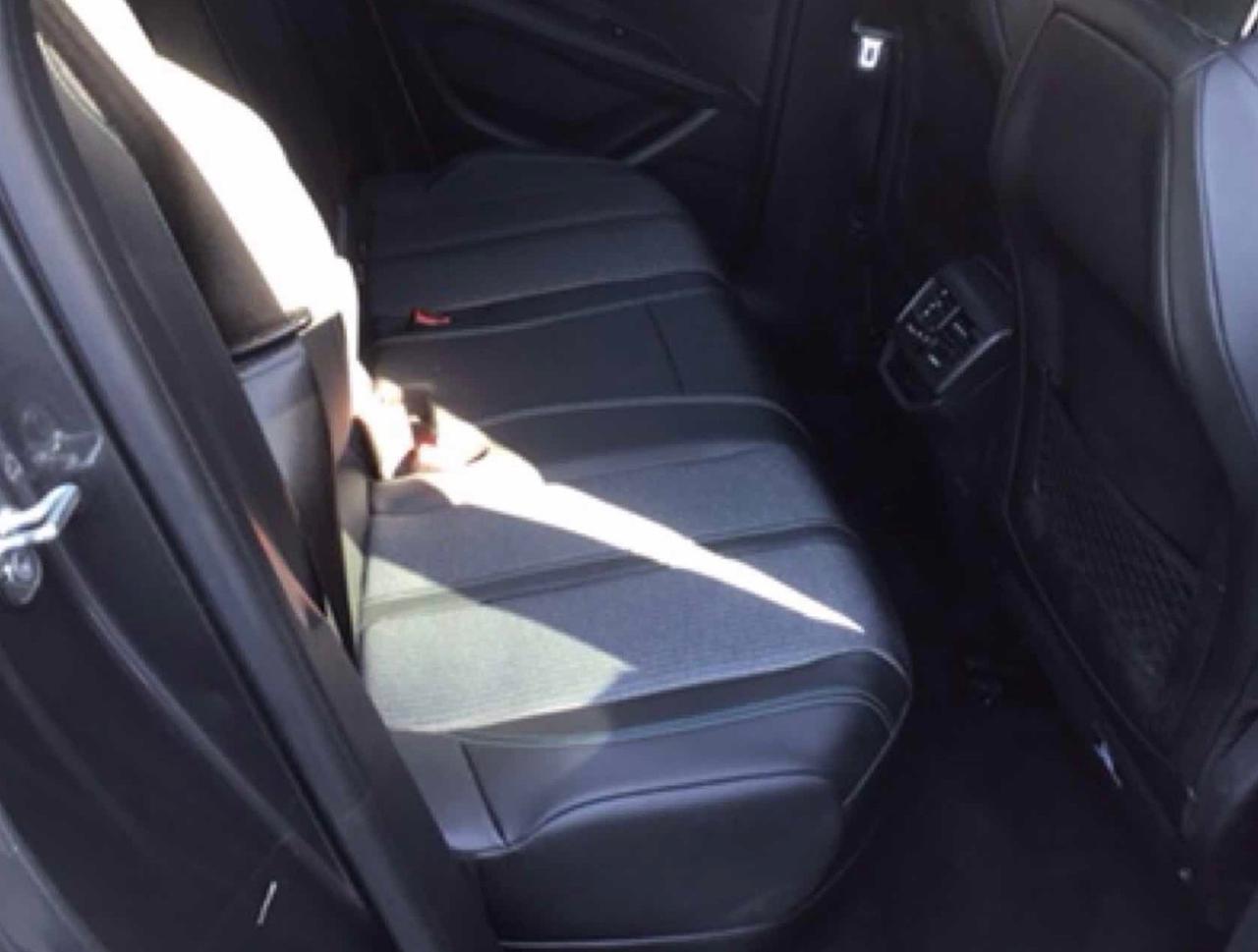 Peugeot 3008 Hybrid 225 e-EAT8 Allure Pack