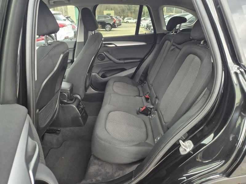 BMW X1 sdrive18i Advantage 136cv