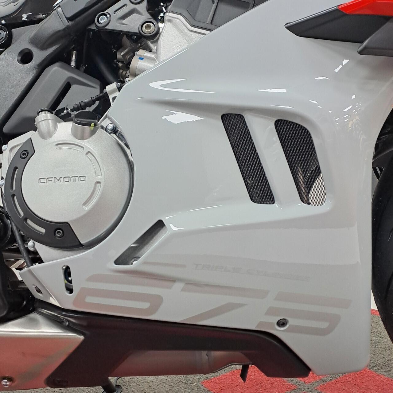 CFMOTO 675 SR-R PATENTE A2