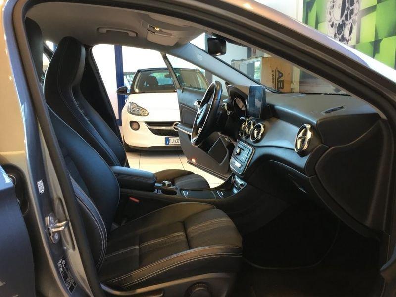 Mercedes-Benz GLA GLA 200 d Business