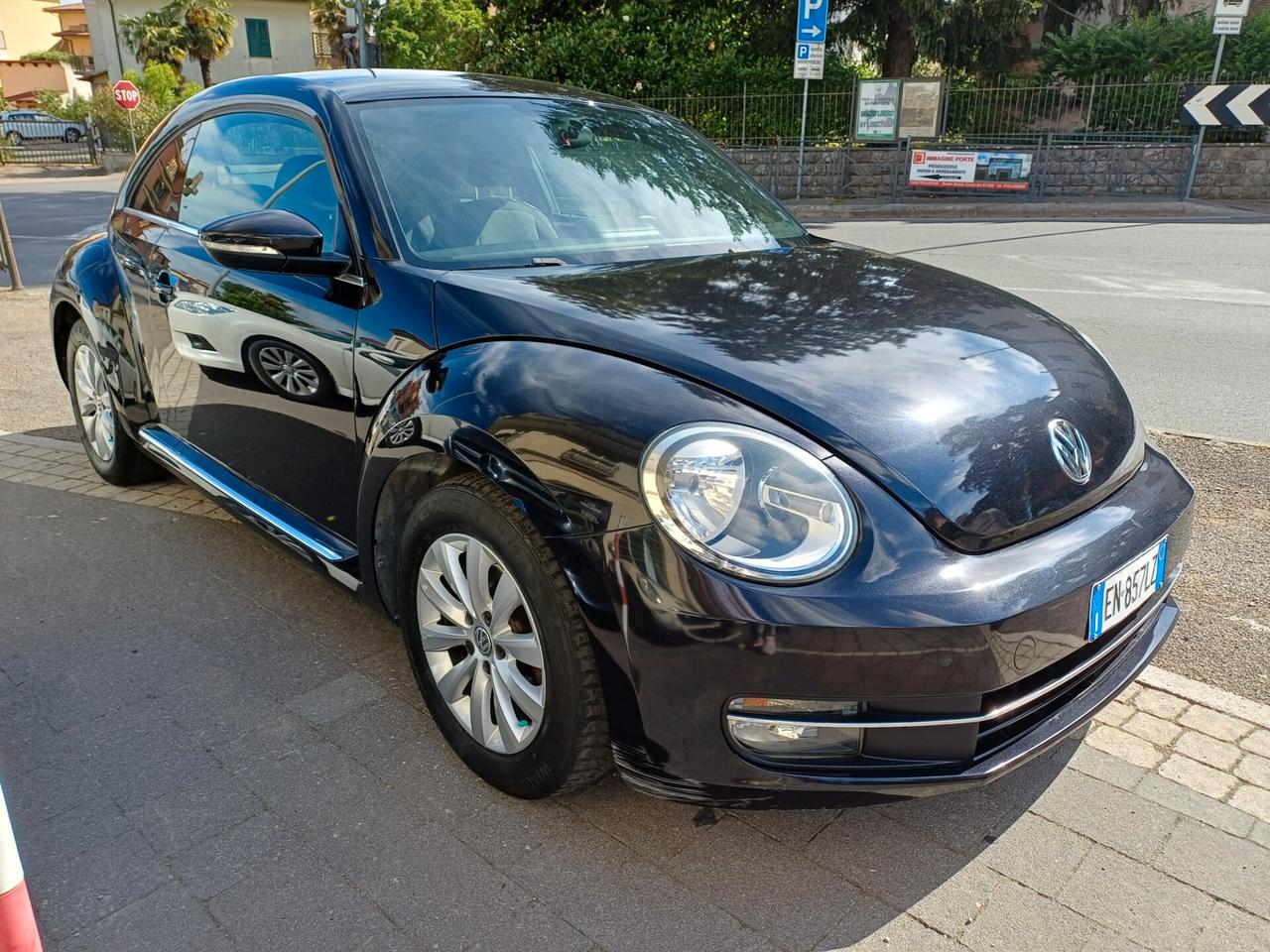 Volkswagen Maggiolino 1.6 TDI Design
