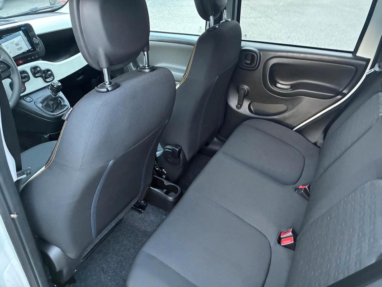 Fiat Pandina 1.0 FireFly 65 CV Hybrid Cross