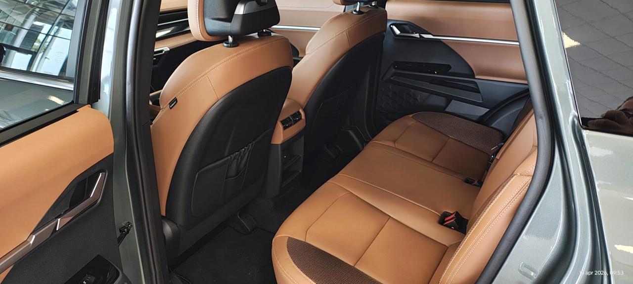 Kgm Torres Full Hybrid 204 CV Style