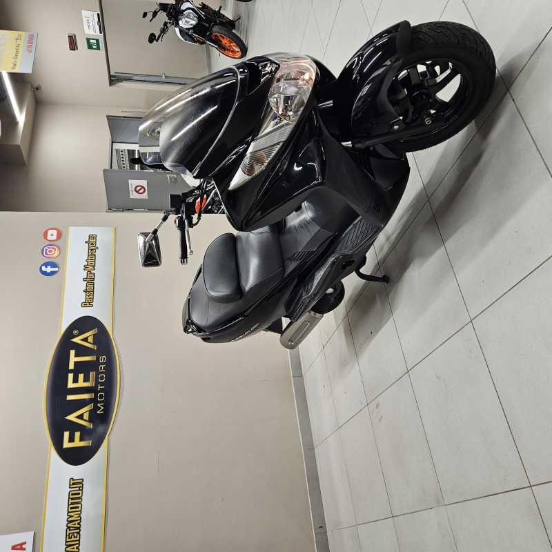 Suzuki Burgman AN 400 Type S - 2005