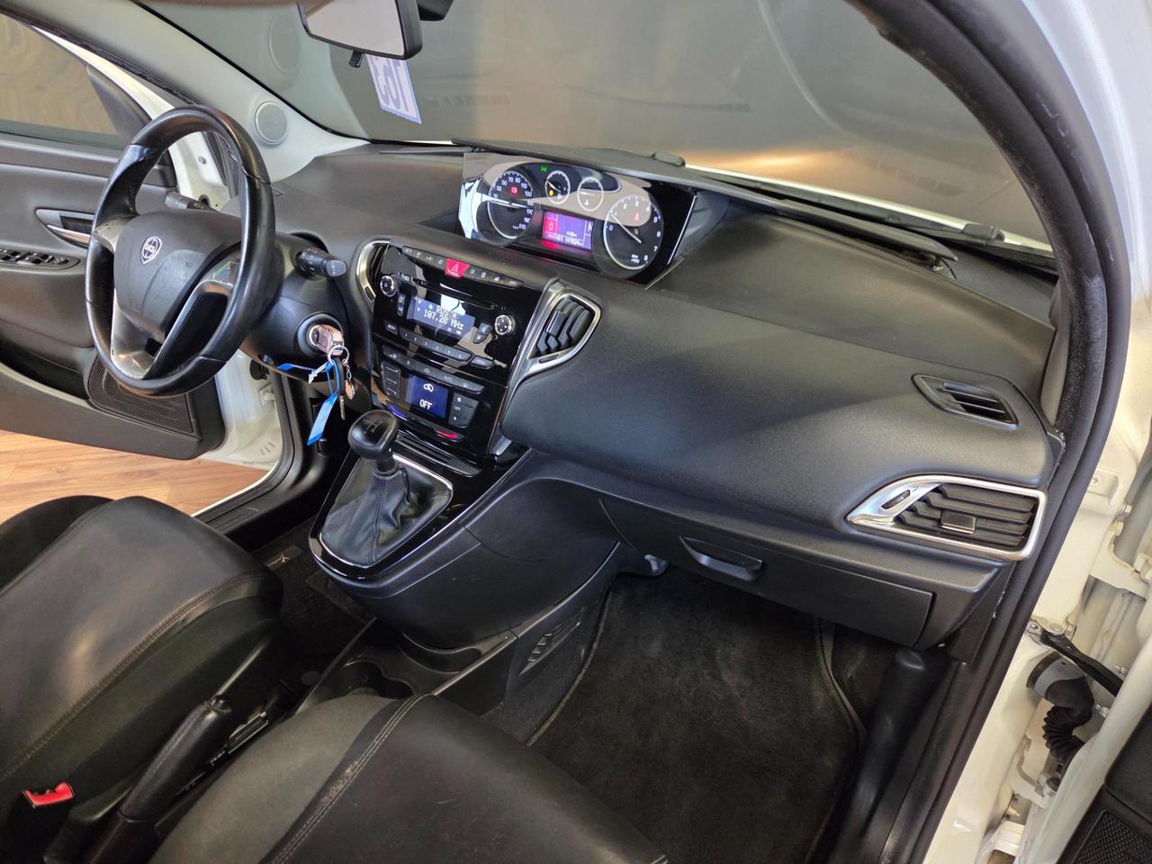 Lancia Ypsilon 5 Porte Ypsilon 0.9 t.air Platinum s&s 85cv dfn