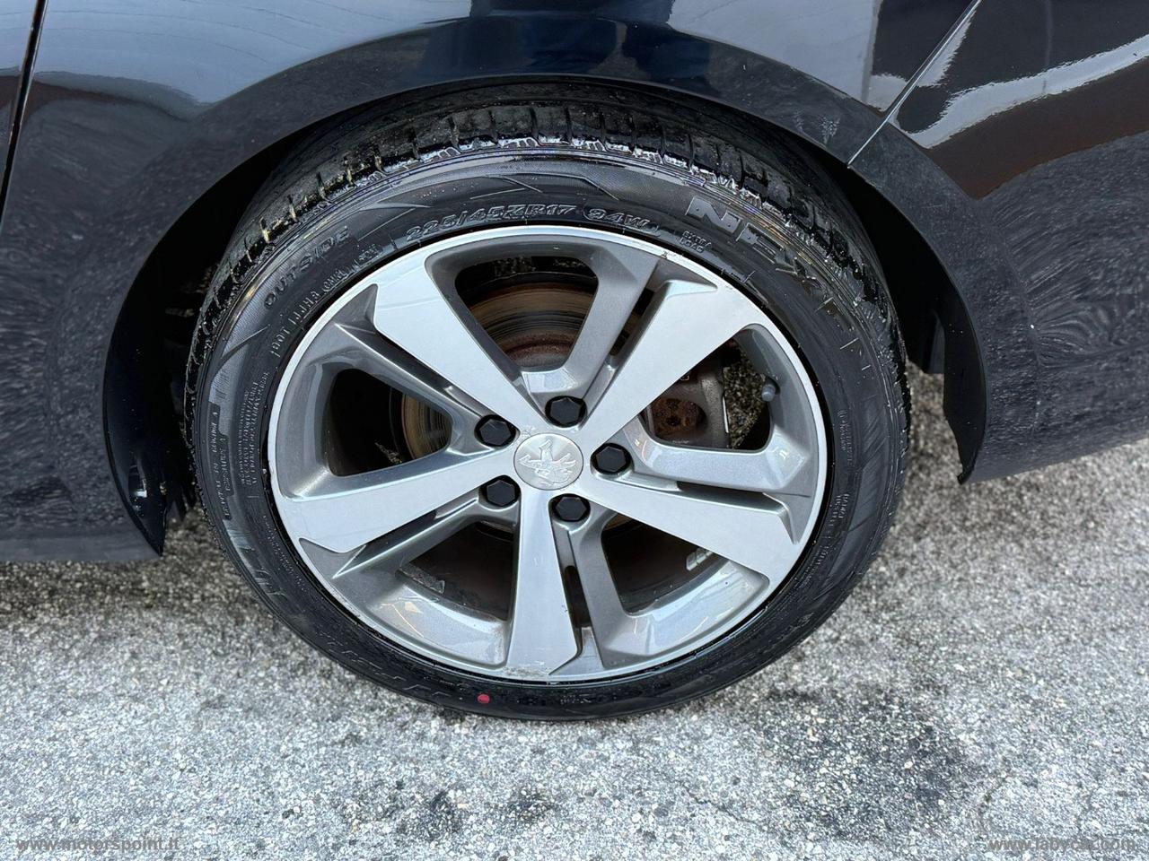 PEUGEOT 308 PureTech Turbo 130 S&S SW Allure