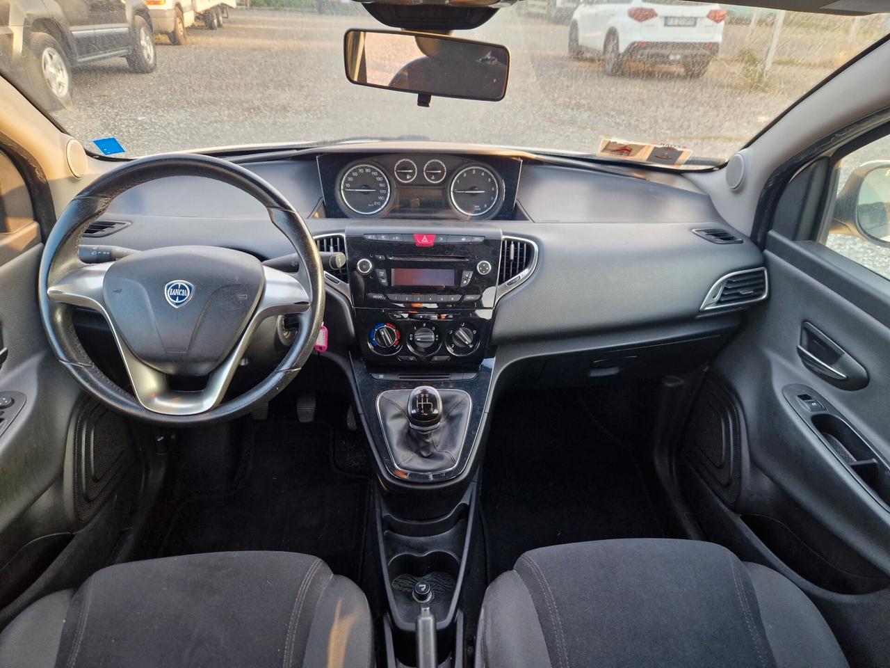 Lancia Ypsilon Lancia y