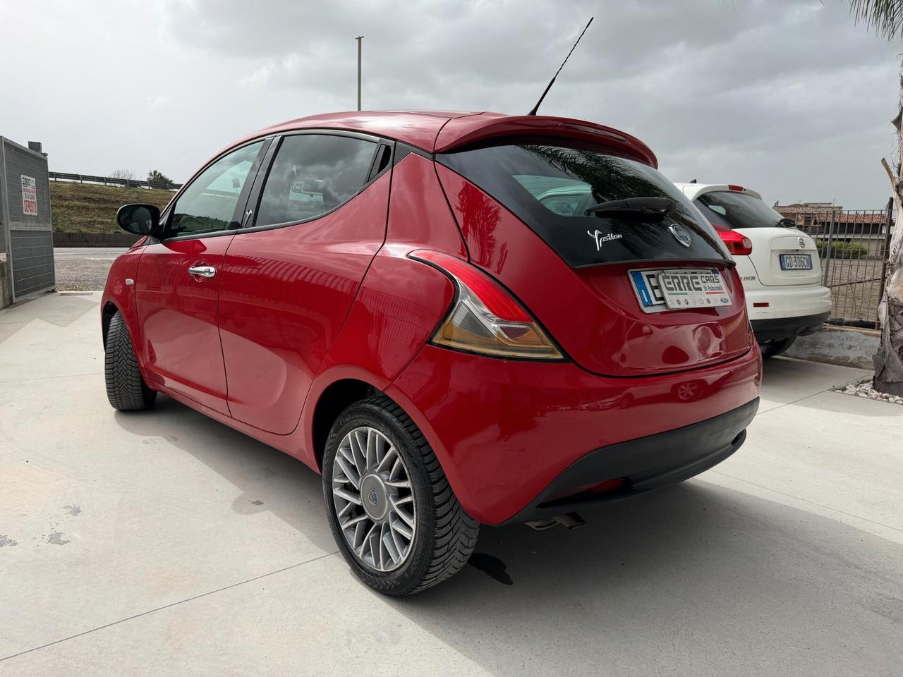 LANCIA YPSILON ANNO 2013 1.3 MJT 95 CV