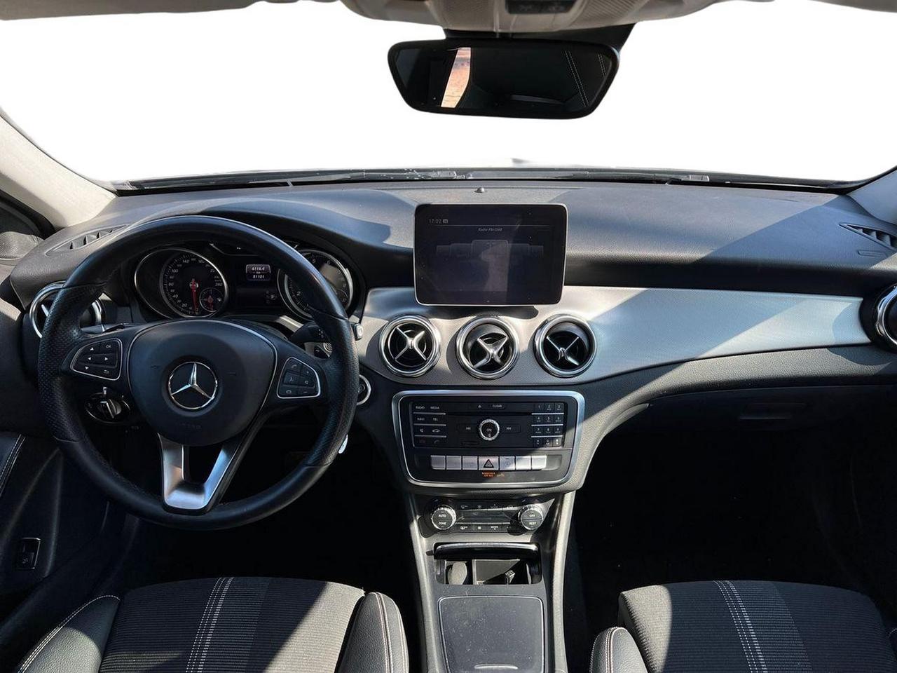 Mercedes-Benz GLA 180 Sport auto