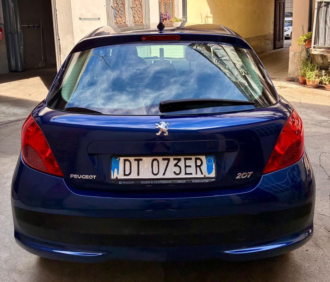 Peugeot 207 benz. NAVI 2009 - appena tagliandata !