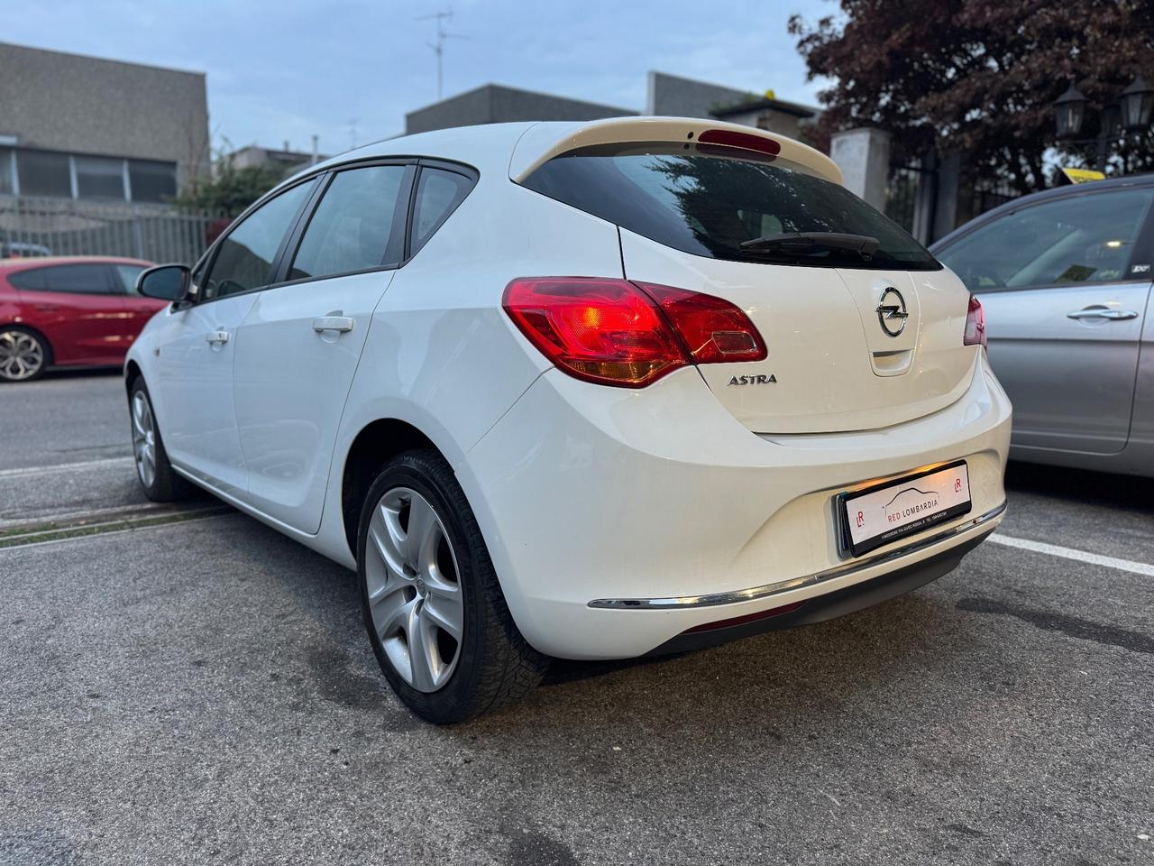 Opel Astra 1.4 Turbo 140CV Sports Tourer GPL Tech Cosmo