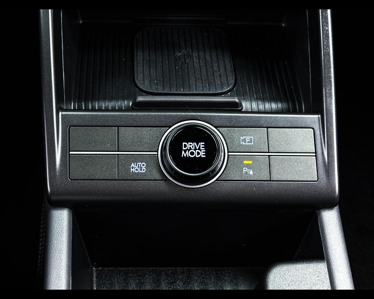 HYUNDAI Kona 2ªs. (2023-->) - Kona EV 64.8 KWh Exclusive