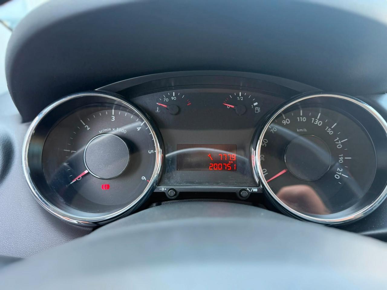 Peugeot 3008 1.6 HDi 110CV 2010