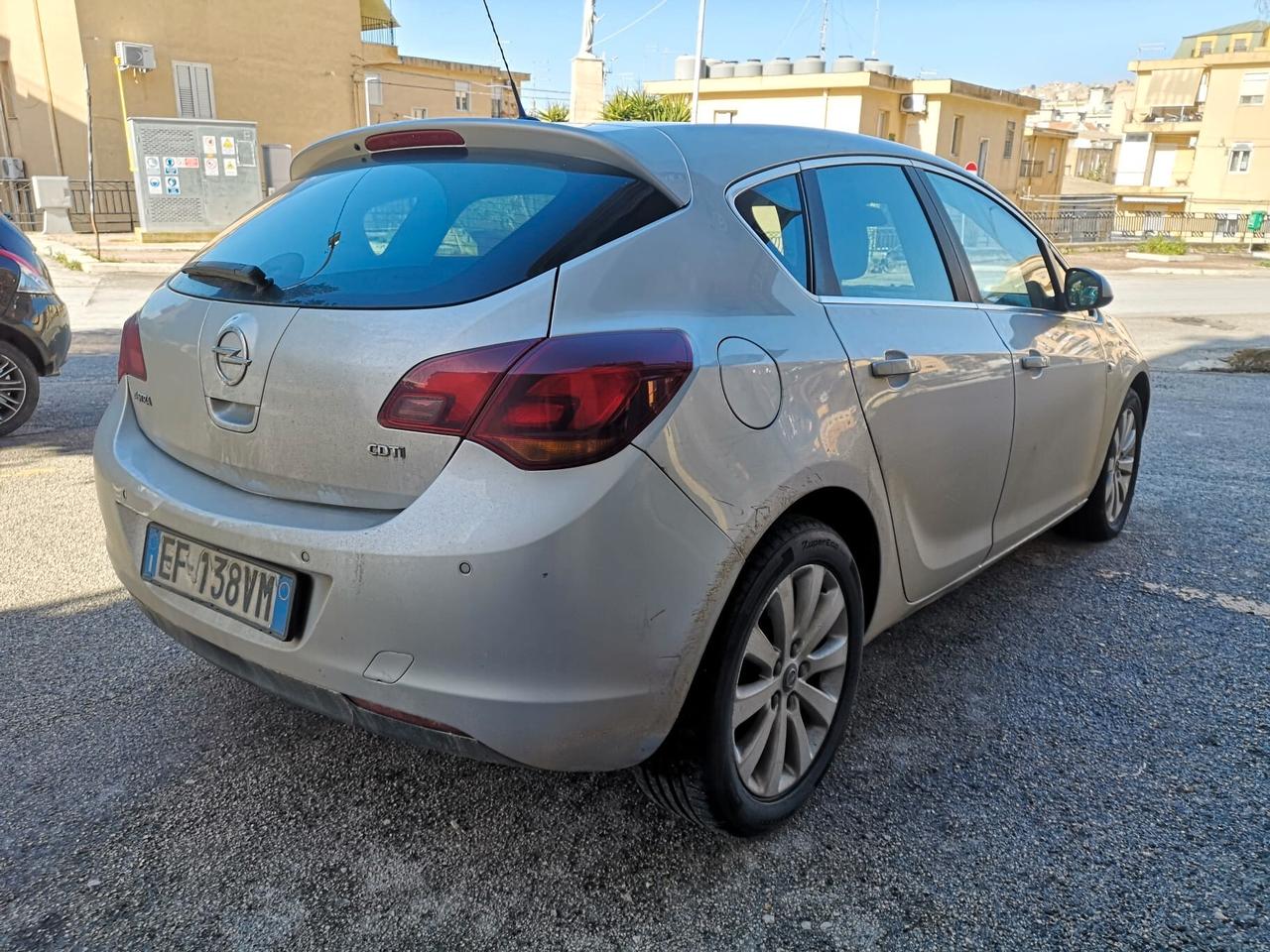 Opel Astra 1.7 CDTI 110CV 5p 2011