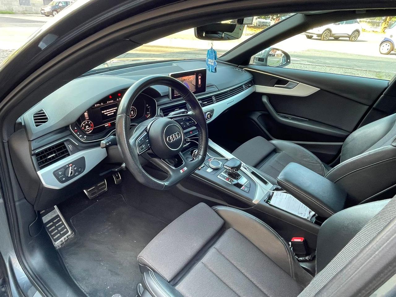 Audi A4 S Line 2.0 TDI ultra #11922