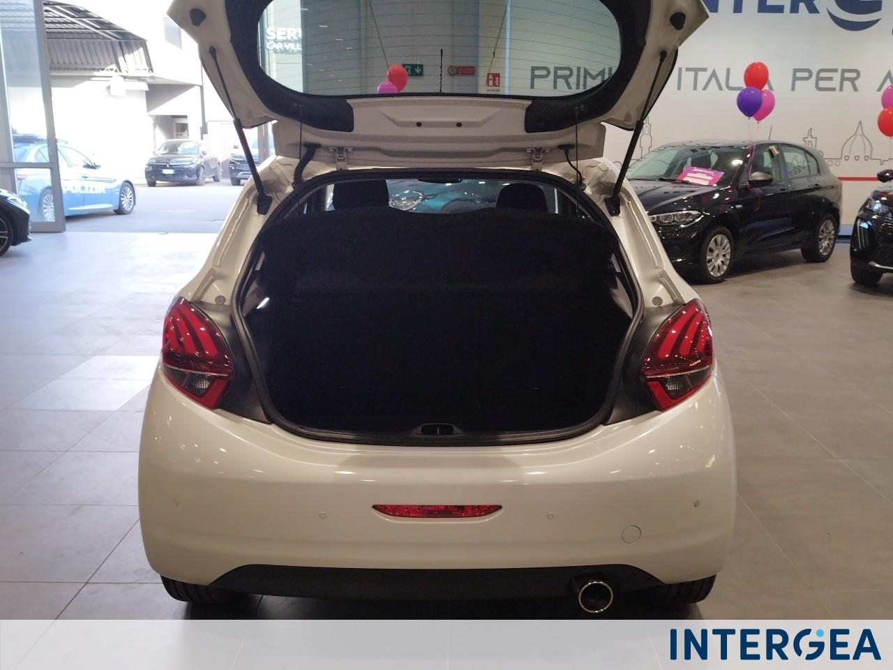 PEUGEOT 208 5p 1.5 bluehdi GT Line s&s 100cv 5m