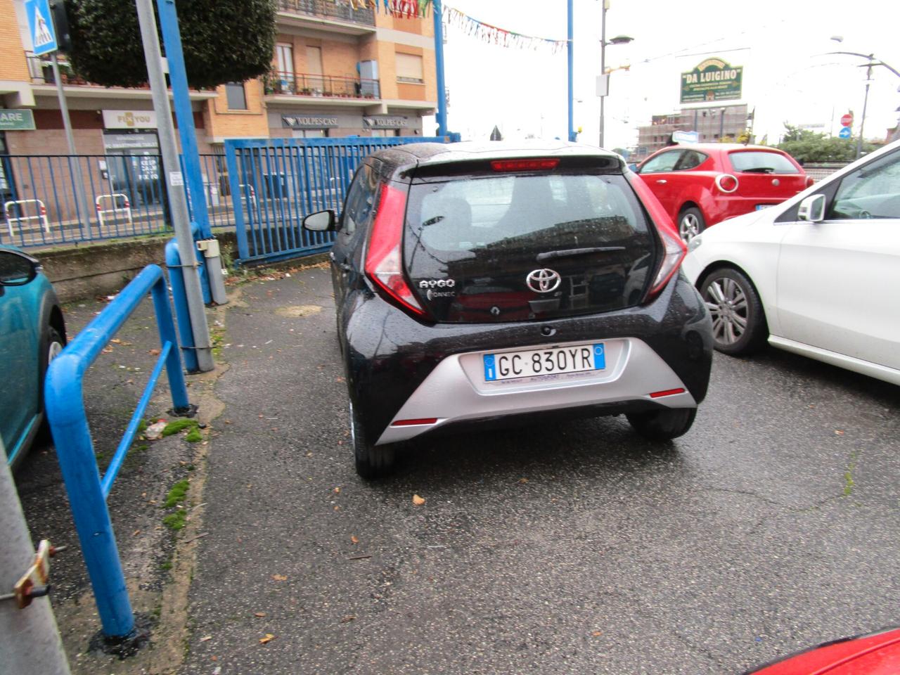 Toyota Aygo Connect 1.0 VVT-i 72 CV 5 porte x-play MMT
