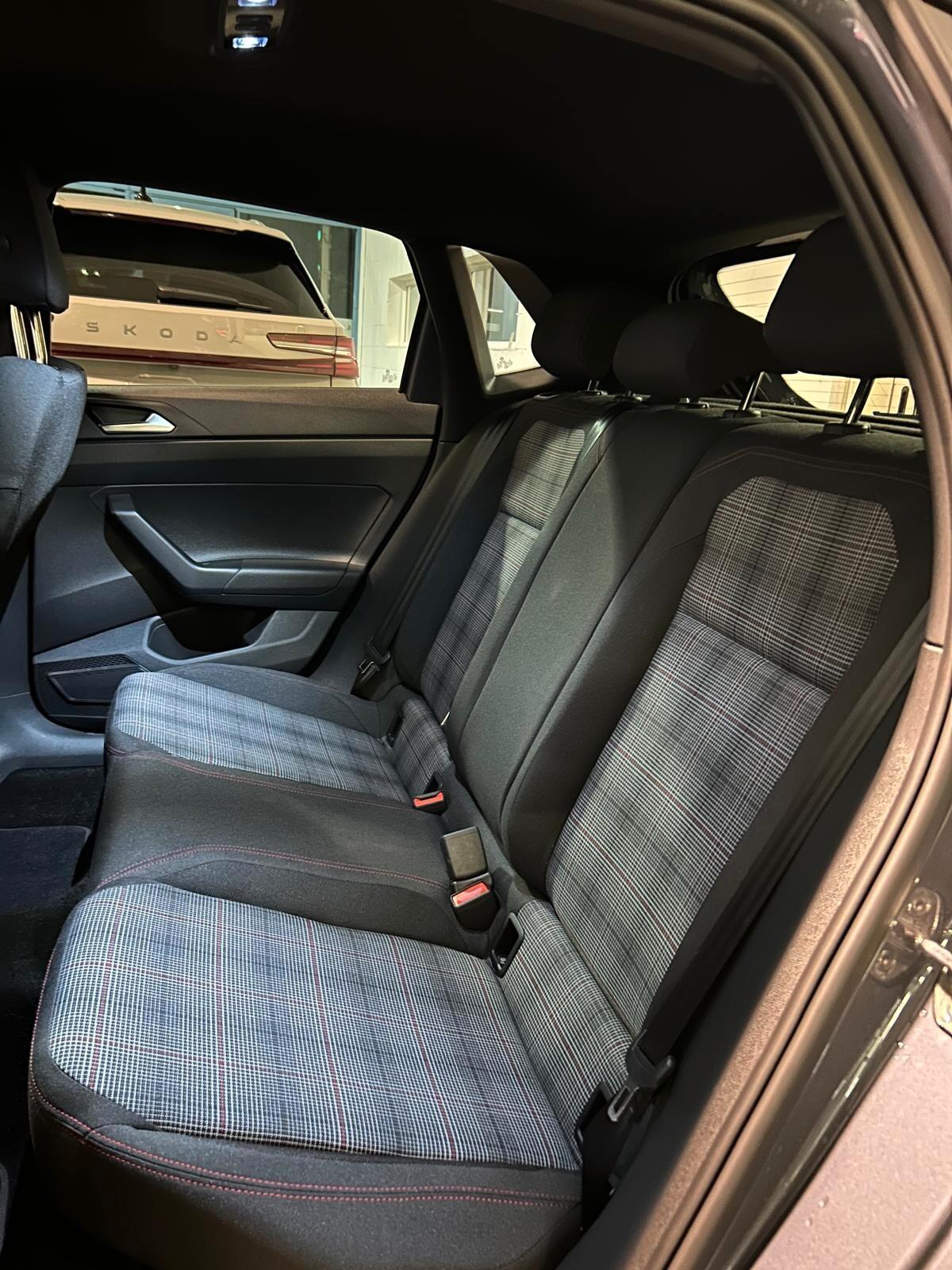 Volkswagen Polo 2.0 TSI DSG GTI