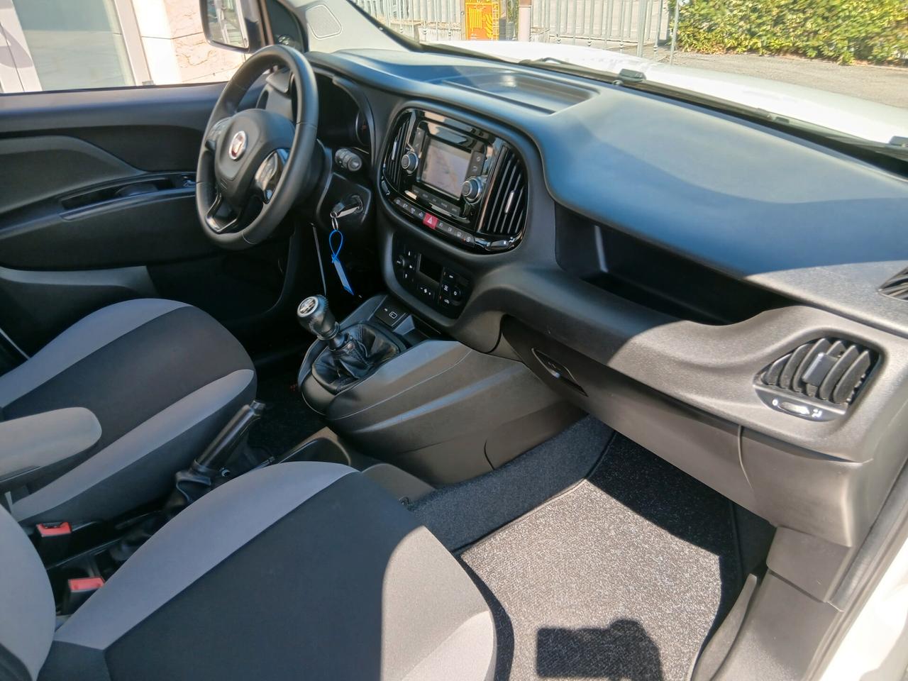 C320 - Fiat Doblò 1.6 Mtj 120cv Maxi Lounge (5 posti)