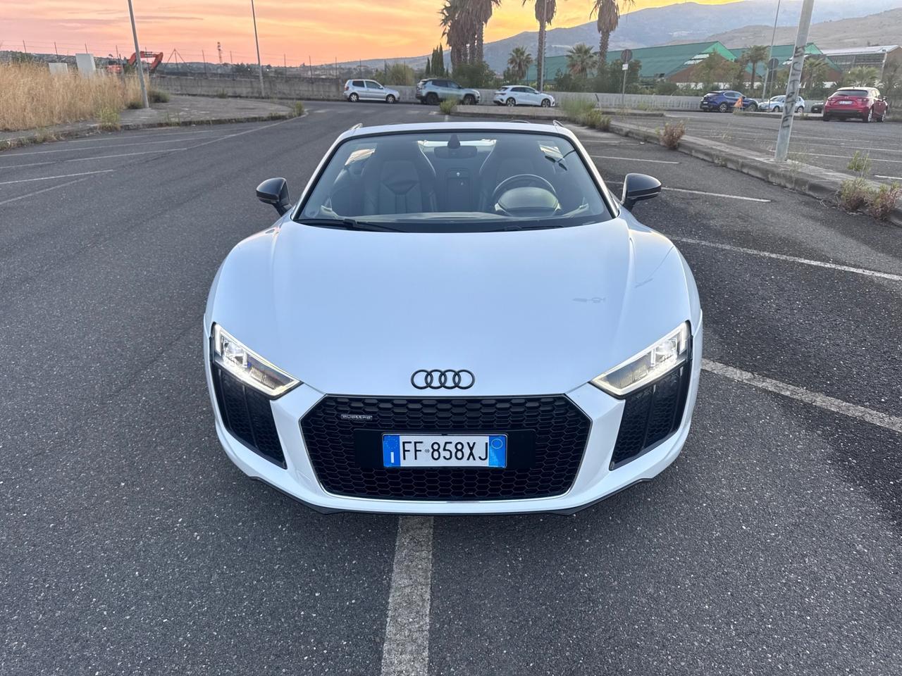 Audi R8 Spyder 5.2 FSI quattro S tronic full carbonio PERMUTE
