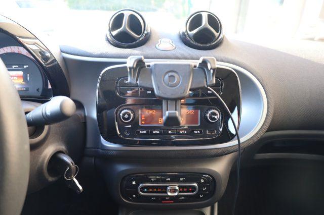 SMART ForFour 70 1.0 twinamic AUTOMATICA Passion PanoramaTEL USB