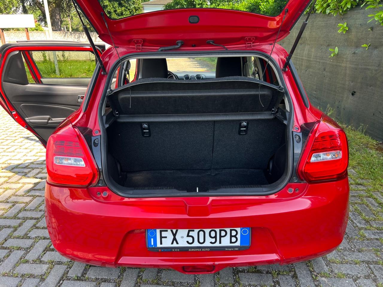 Suzuki Swift 1.2 Hybrid Top