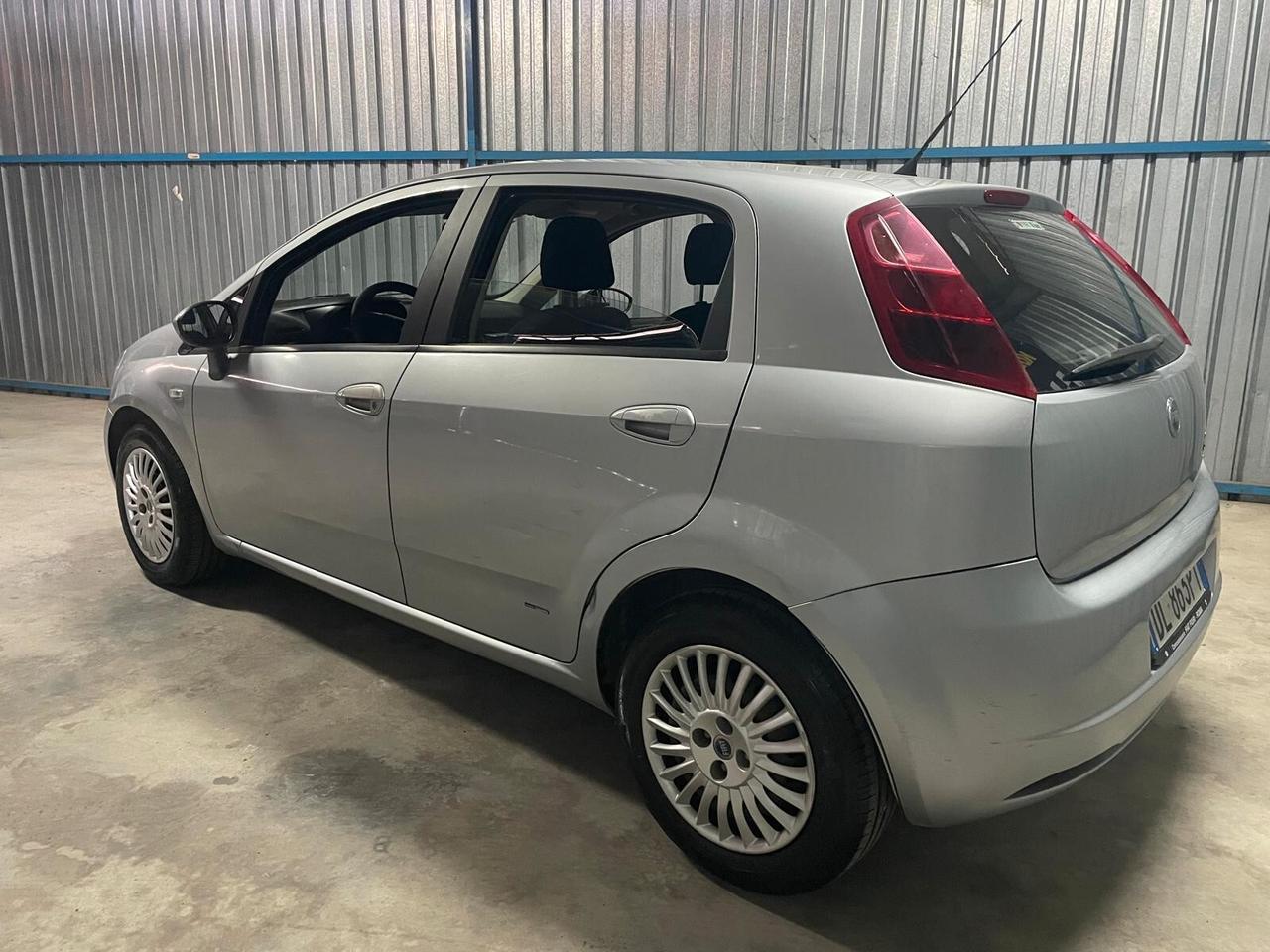 FIAT GRANDE PUNTO 1.2 - NEOPATENTATI