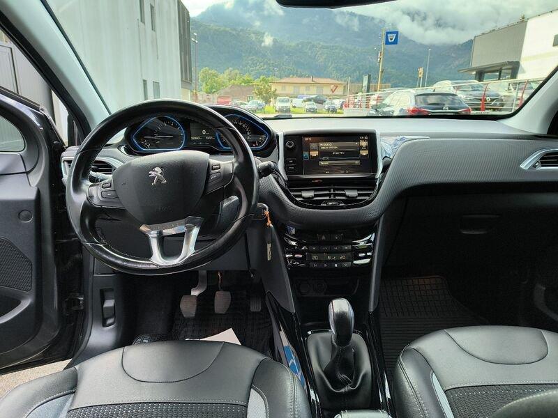 Peugeot 2008 PureTech Turbo 110 S&S Black Matt