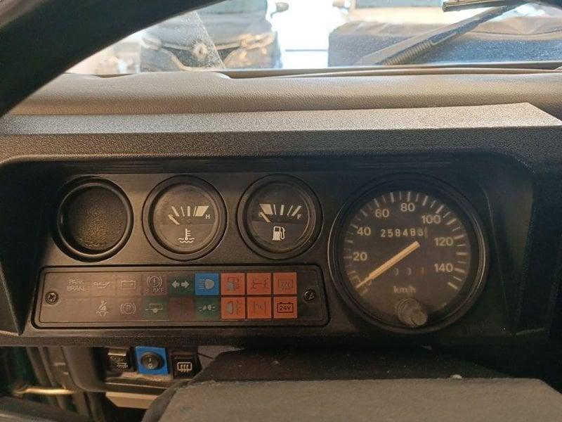 Land Rover Defender 90 Hard Top 2.5 90 2.5 td ht 68 cv