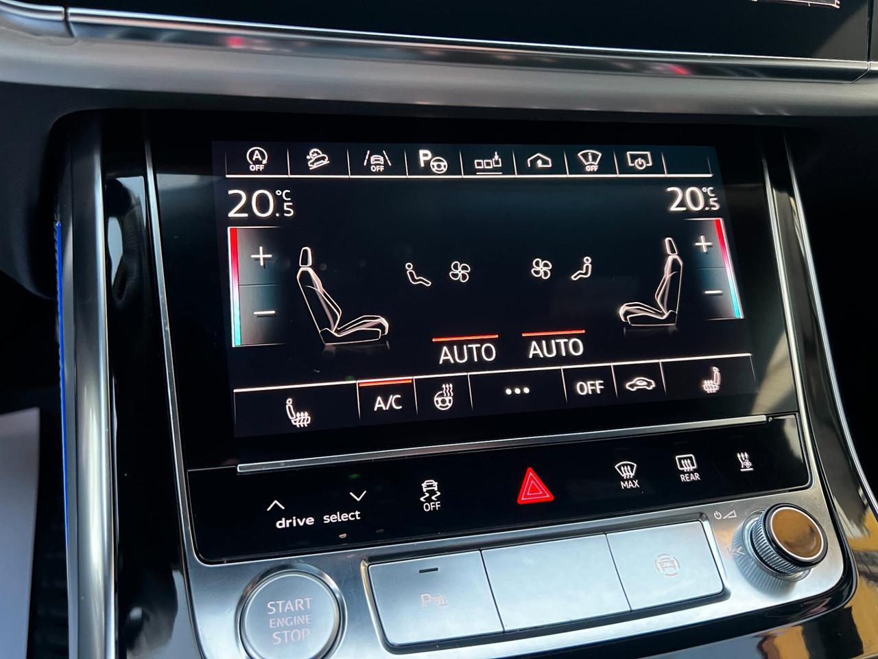 Audi Q8 50 TDI 286 CV Quattro-2XS LINE-TOTAL BLACK